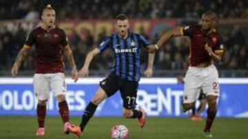 Roma e Inter firman tablas en su pelea por la tercera plaza