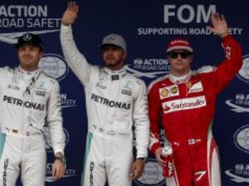 Nico Rosberg, Lewis Hamilton y Kimi Raikkonen en el podio. 