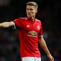 Nuevo crack de Mou debe escoger entre Inglaterra o Escocia