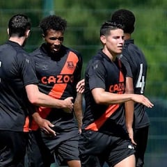 James, presente en triunfo de Everton en partido amistoso