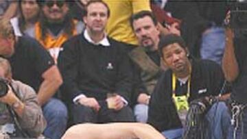 Nesterovic, baja por esguince de tobillo.