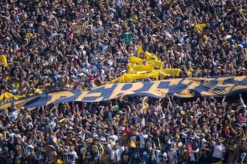 Te traemos las mejores imágenes del duelo entre Pumas y América en el Clásico Capitalino.