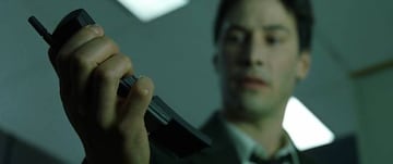 La escena que inmortaliz&oacute; al Nokia 8810 en The Matrix