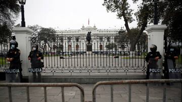 Police stand guard as Congress was set to vote over whether to oust Peru's President Martin Vizcarra after impeachment proceedings were launched last week, in Lima, Peru September 18, 2020. REUTERS/Sebastian Castaneda NO RESALES. NO ARCHIVES