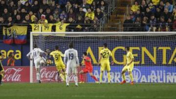 2-1. Bale marcó el primer tanto en un remate de cabeza.