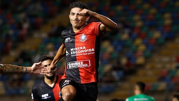 Felipe Flores remece a la B