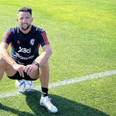 Mauricio Isla regresa a Europa