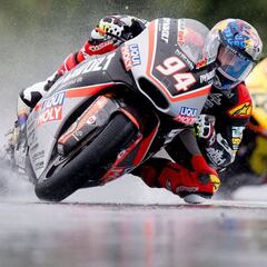 Triunfo sólido de Folger y Rins es 2º y recorta 15 puntos a Zarco