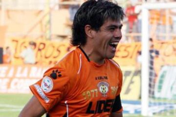 José Luis Díaz (foto) y Patricio Galaz fueron los grandes pilares del Cobrealoa campeón del Apertura 2003. Cada uno anotó 11 goles.