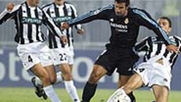 Figo aguantó mil palos y fue como un puñal