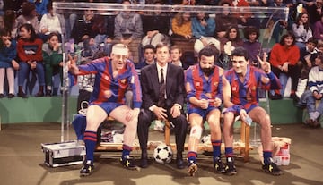 Cruyff con el grupo humorístico La Trinca.