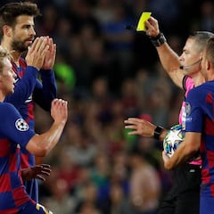 Las tarjetas, un problema nuevo para Piqué