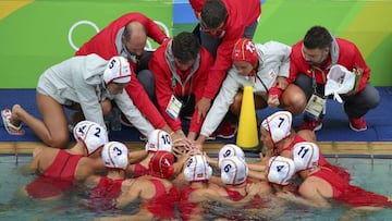 Victoria agónica de España (11-10), que apunta a ser segunda