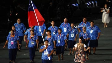 El equipo de Samoa desfila durante la ceremonia de inauguración de los Juegos Olímpicos de Londres 2012.