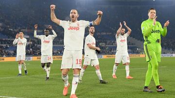 Jugadores de Juventus celebrando un triunfo en Serie A.
