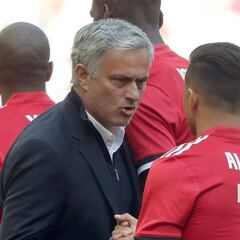 Mourinho: "Ya ni siquiera hablamos de Alexis Sánchez"