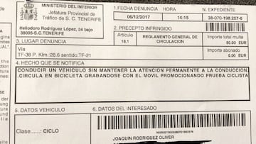 Joaquim &#039;Purito&#039; Rodr&iacute;guez comparti&oacute; la multa que le puso la Guardia Civil por irse grabando con el m&oacute;vil mientras montaba en bicicleta.