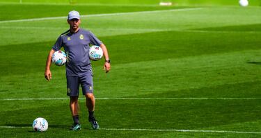 El Racing descarta fichar laterales