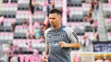Sep 14, 2024; Fort Lauderdale, Florida, USA; Inter Miami forward Lionel Messi (10) warms up before the match against the Philadelphia Union at Chase Stadium. Mandatory Credit: Rich Storry-Imagn Images