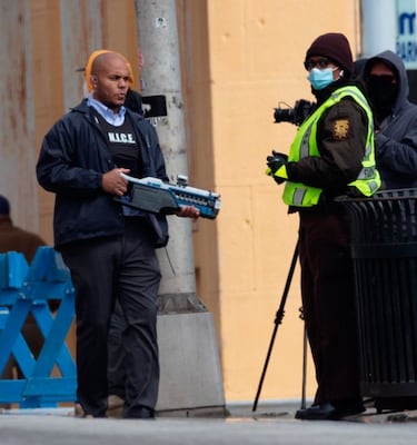 Primeras imágenes de Ms. Marvel con el traje en el set de rodaje de la serie de Marvel Studios