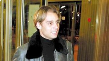 <b>EN BARAJAS. </b>Richard Núñez llegó ayer por la noche a Madrid procedente de Zúrich.