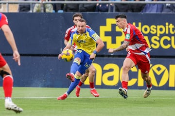 16/03/25 PARTIDO SEGUNDA DIVISION CADIZ - GRANADA JAVI ONTIVEROS