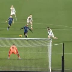 La frialdad de Muriel para anotar un golazo en la Copa Italia