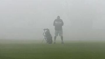 <b>RETRASO. </B>La espesa niebla obligó a aplazar el inicio del segundo recorrido.