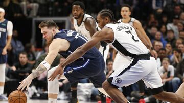 Duelo explosivo entre Doncic y Kawhi, victoria para el segundo