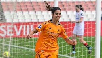 SEVILLA, 09/03/2025.- La jugadora del Real Madrid Alba Redondo celebra tras marcar su segundo gol ante el Sevilla FC, durante el partido de la Liga F disputado este domingo en el Estadio Jesús Navas de Sevilla. EFE/ Raúl Caro.