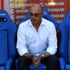 Arias golpea la mesa: "Va a haber cambios en el equipo"