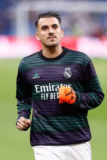 Dani Ceballos, durante el calentamiento del partido contra el Villarreal. 