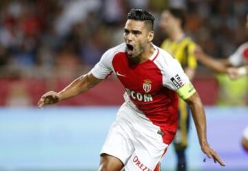 Falcao asiste, anota y se va ovacionado ante Fenerbahce