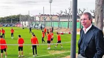 <b>TRANQUILO. </b>Soriano, como en su última visita a una sesión en Paterna, el 1 de enero, sigue confiado.