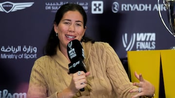 RIAD, 31/10/2025.- Garbiñe Muguruza dejó de lado la raqueta pero no el mundo del tenis. Centrada en la puesta en marcha de las Finales WTA que por segundo año se juega en Arabia Saudí, reconoce el talento de Paula Badosa para estar "cada temporada" en este evento que arranca el sábado, como colofón al año, y disfruta del "terremoto" Carlos Alcaraz en la pista, que tiene " a todos locos". EFE/Rob Prange/@Jimmie48tennis/WTA CRÉDITO OBLIGATORIO? SOLO USO PERMITIDO PARA ILUSTRAR LA NOTICIA QUE APARECE EN EL PIE DE FOTO? SÓLO USO EDITORIAL