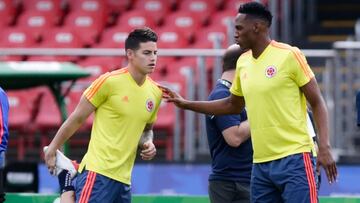 James Rodr&iacute;guez y Yerry Mina