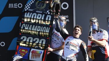 MotoGP - Portuguese Grand Prix - Algarve International Circuit, Portimao, Portugal - November 22, 2020 Aspar Team Gaviota's Albert Arenas celebrates winning the Moto3 Championship REUTERS/Rafael Marchante