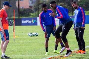 Jefferson Lerma, Yerry Mina y Edwin Cardona trabajaron en la sede deportiva de la Federación Colombiana de Fútbol con Carlos Queiroz y los profesores Hugo Pereira y Océano Cruz en la primera práctica de cara a la Copa América. 