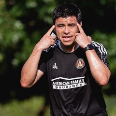 Gonzalo Pineda recomienda a técnicos jóvenes ir a la MLS a dirigir