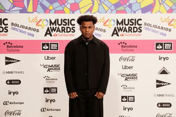 Luis Cortés, posando en el photocall de Los40 Music Awards.