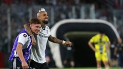 Vidal olvida el dolor del Superclásico y cumple su primera promesa