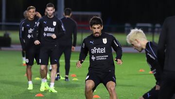 Bruno Méndez en un entrenamiento con la Selección de Uruguay en el año 2018.