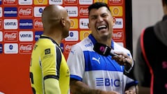 Medel y Suazo hablaron juntos tras el partido y pasó esto: “¿Cuántos años tienes? ¿50?”