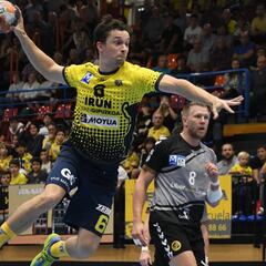 El Bidasoa decide el choque y se adormila en la recta final