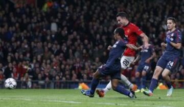 2-0. Van Persie sube el segundo tanto al marcador.