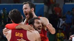 Broche de bronce a la edad de oro del baloncesto español