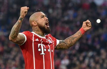 En agosto de 2018, el FC Barcelona hizo oficial la llegada de Arturo Vidal procedente del Bayern de Múnich por tres temporadas. El jugador chileno jugó en las filas del conjunto alemán durante 3 temporadas en las que logró 3 Bundesligas, 2 Supercopas de Alemania y 1 Copa de Alemania. Por deseo expreso del Bayern, nunca se hicieron oficiales las cifras del fichaje.