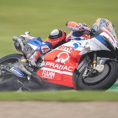 Petrucci luce su habilidad en agua y naufragan las Yamaha