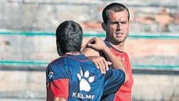 <b>DEBUT. </b>Iván Amaya podría debutar mañana con la elástica franjiverde.