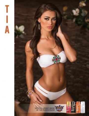 El calendario en bikini de las bellas cheerleaders de los Suns